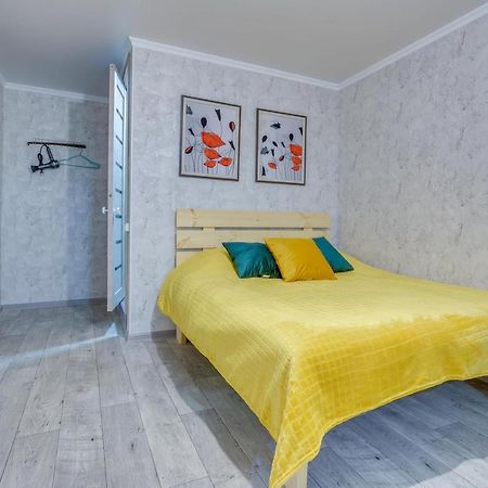 Yourhouse На Розыбакиева Утепова Недалеко От Меги アルマトイ エクステリア 写真